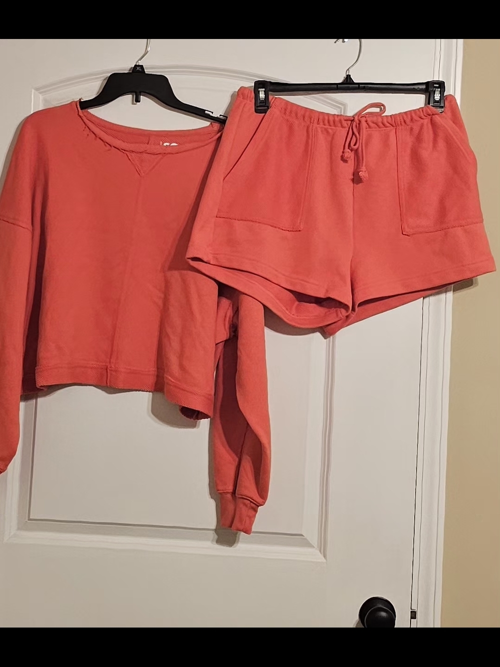 Kohls  OS   Coral/ Lounge Set